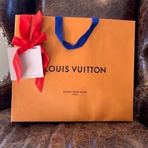 Louis Vuitton Bag, Ribbon and Gift Tag